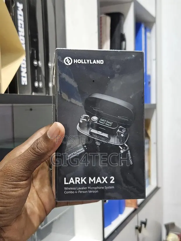 Hollyland Lark Max 2 4 Person Wireless Microphone