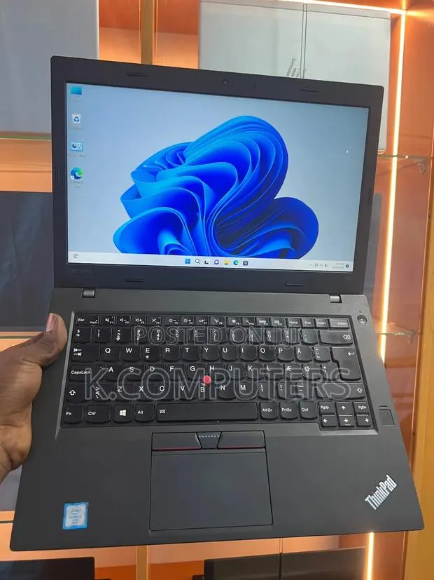 Laptop Lenovo ThinkPad T460p 8GB Intel Core i7 SSD 256GB · Photo 1