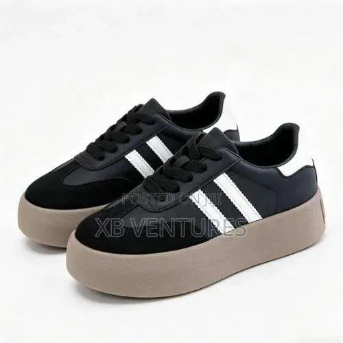 Smart Women Shoes Sneakers · Photo 1