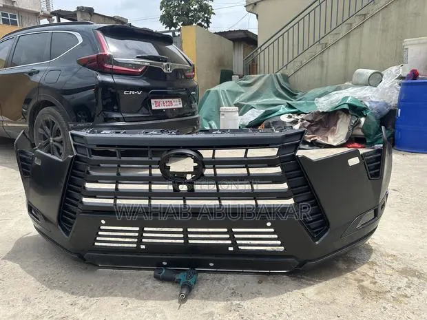 GX550 2024 Front Bumper Complete · Photo 1