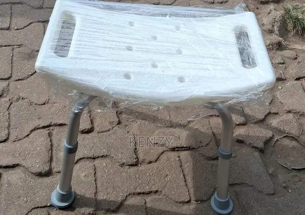 Shower Seat · Photo 1