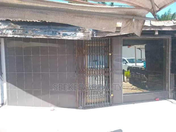 Night Club / Pub for Rent – Oxford Street, Osu · Photo 1