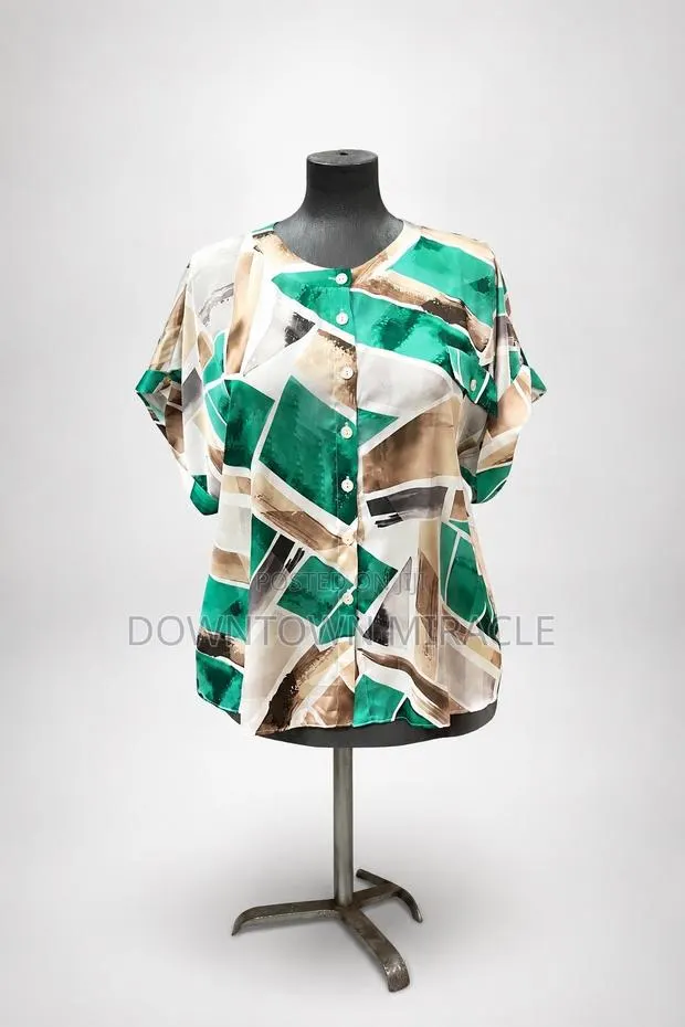 Ladies Tops · Photo 1