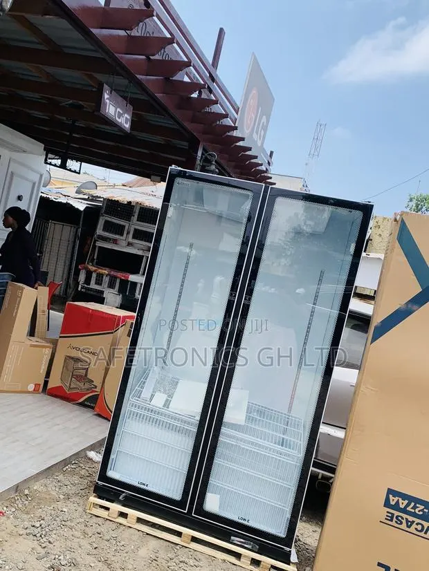 New Design Pearl PVC-801-27AA 690-Litre Door Glass Display Fridge · Photo 1