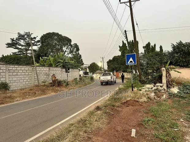 Four Plots for Sale at Ahodwo Nhyaeso. · Photo 1