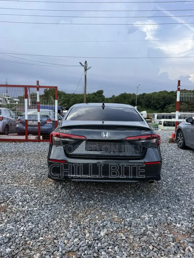 Honda Civic Sport CVT 2023 Gray · Photo 1
