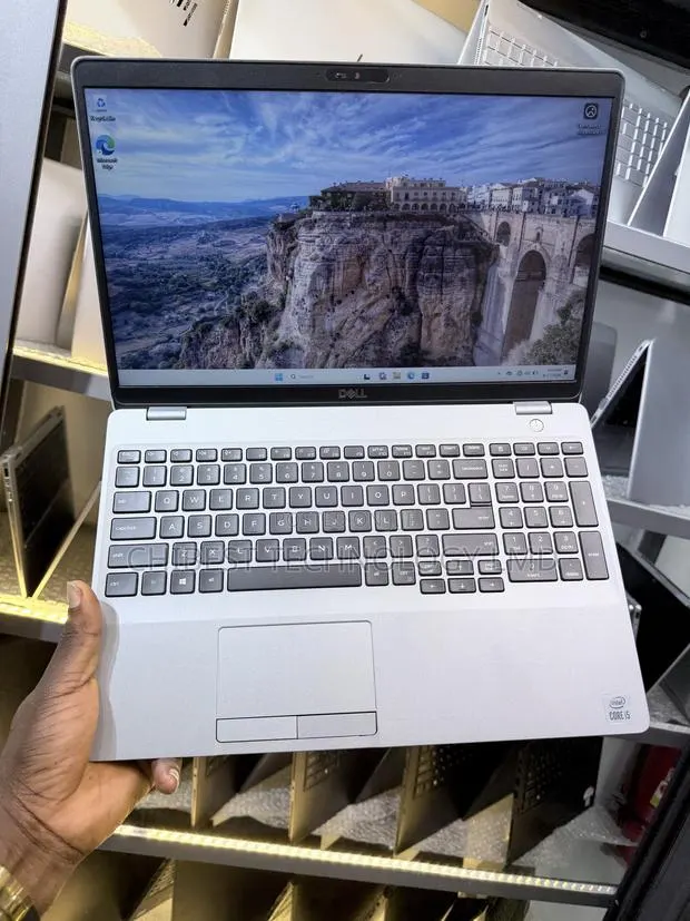 Laptop Dell Latitude 5510 8GB Intel Core i5 SSD 256GB · Photo 1