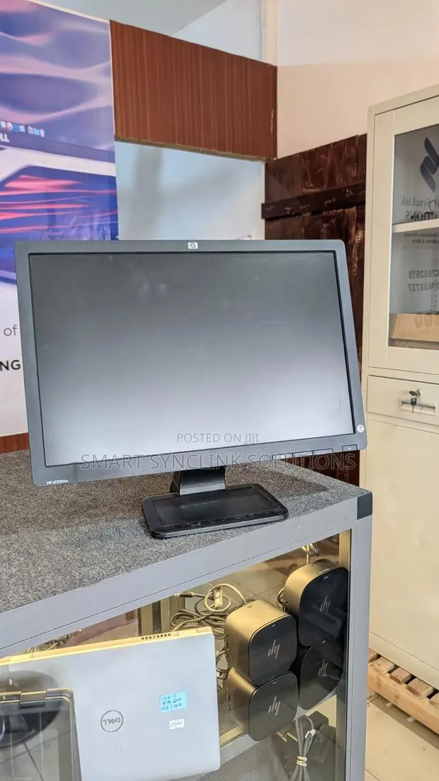 22" Monitor (All Brands Available) · Photo 3
