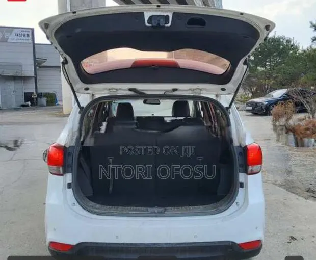 Kia Carens 2014 White · Photo 1