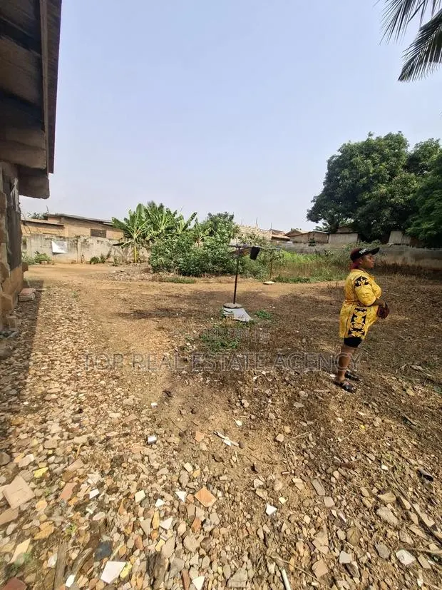 Tittle Land at West Legon for Sale · Photo 1
