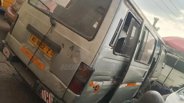 Nissan Caravan (Urvan) 2009 · Photo 4