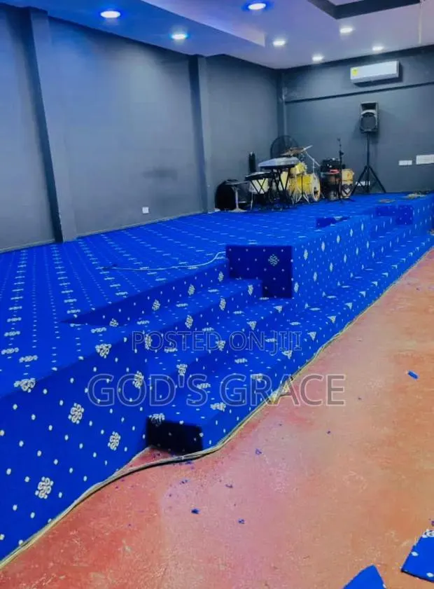 Quality and Soft Floor Woolen Carpet for Church Pulpit Auditorium · Photo 1