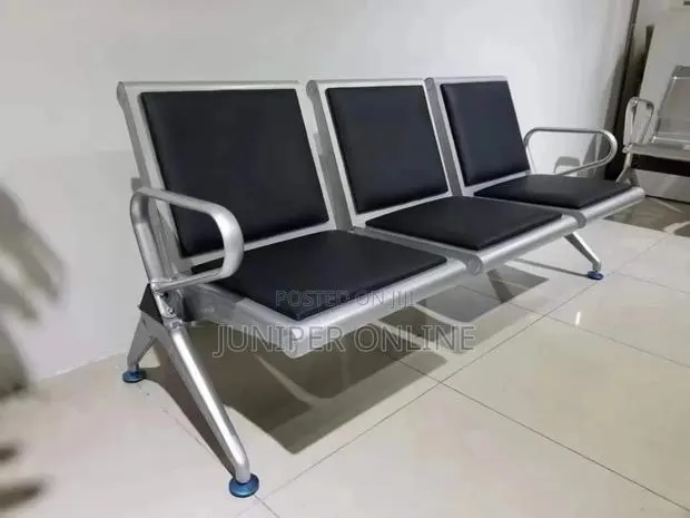 Visitors/ Waiting Chair Black Kence · Photo 1