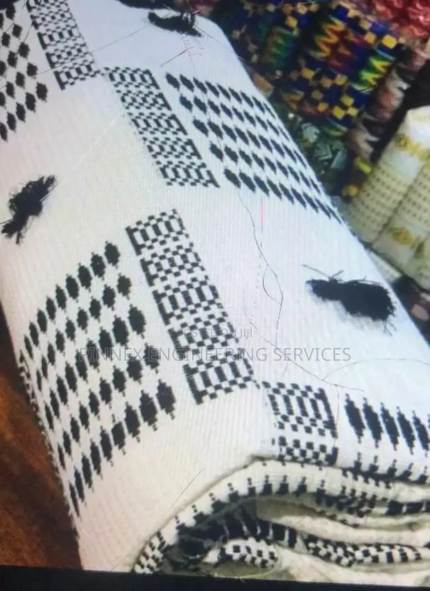 Kente / Black and White Kente · Photo 1