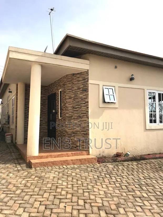 Furnished 3bdrm House in Dome, Pillar 2 for sale · Photo 1