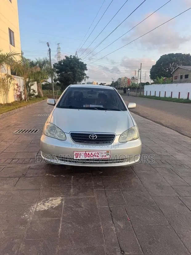 Toyota Corolla Altis 2008 Silver · Photo 1