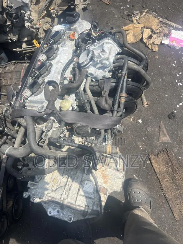 2008-2010 Toyota Vitz Complete Engine 4 Plugs · Photo 1