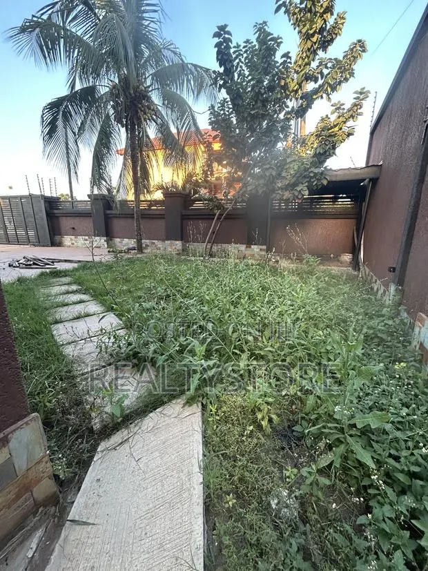 4bdrm House in Ashongman Estate, Accra Metropolitan for rent · Photo 1
