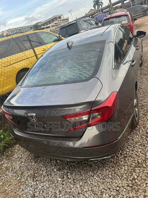 Honda Accord Sport (1.5L 4cyl Turbo CVT) 2019 Gray · Photo 1