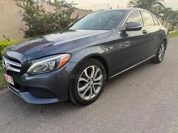 Mercedes-Benz C300 2015 Black · Photo 1