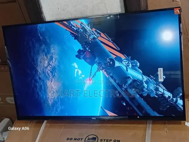 TCL 32-Inch Hd Flat Screen Tv – Simple and Elegant · Photo 1