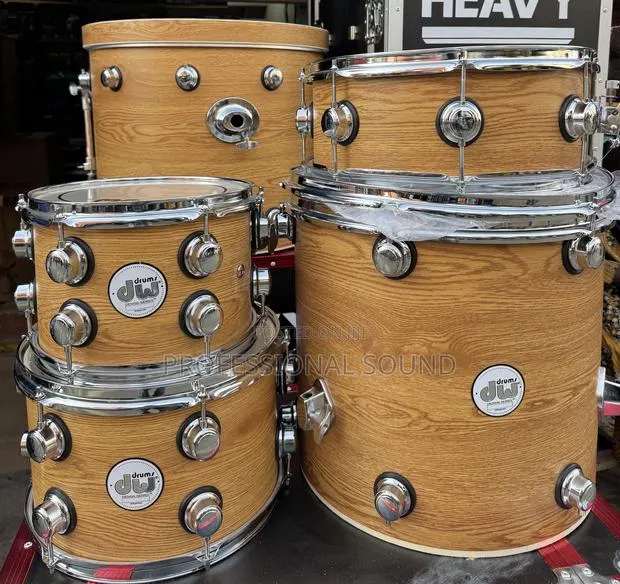 DW Design Series 5-Piece Acoustic Drum Set · Photo 1