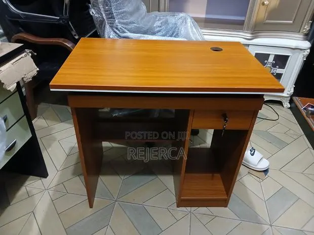 Affordable Office Desk With Drawer · Photo 1