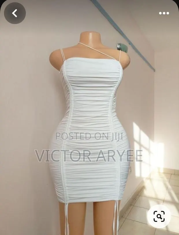 Bodycon Dress · Photo 1
