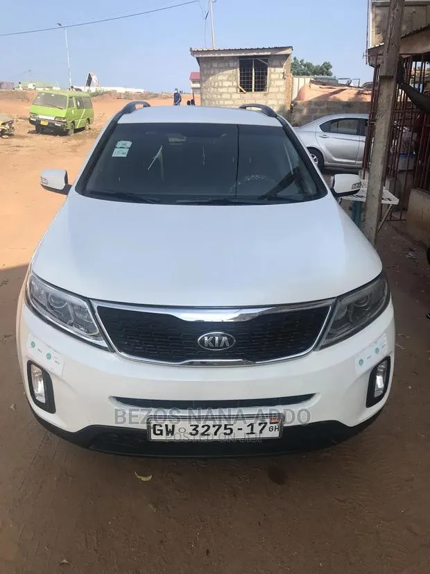 Kia Sorento Car Rental · Photo 1
