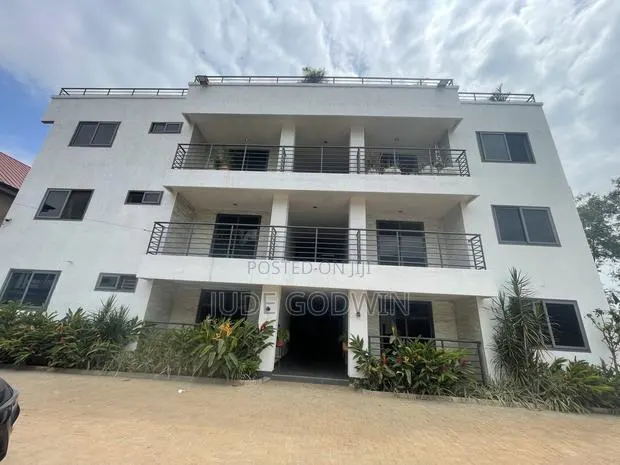 1bdrm Block of Flats in Flower Pot Estate, Airport Residential Area · Photo 1