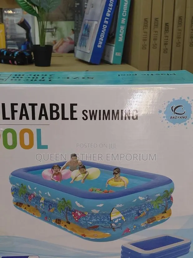 Inflated Swimming Pool · Photo 1
