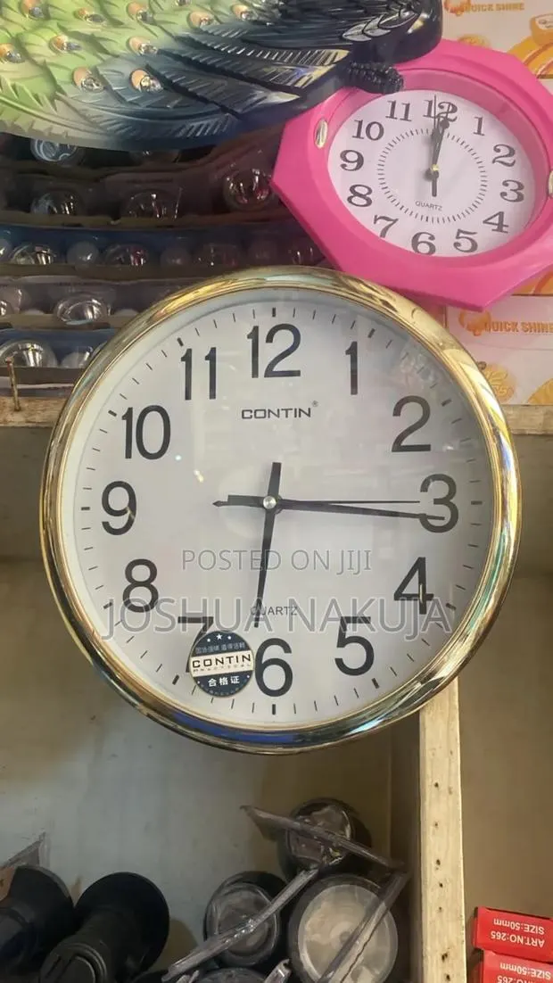 Branding Clock · Photo 1