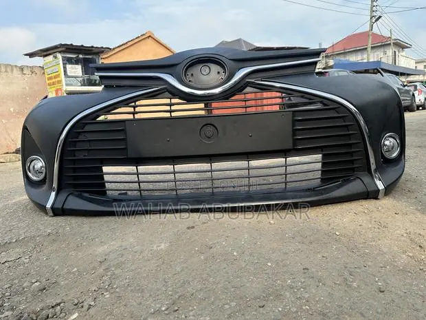 Toyota Yaris 2016 Front Bumper Complete Hatchback · Photo 1