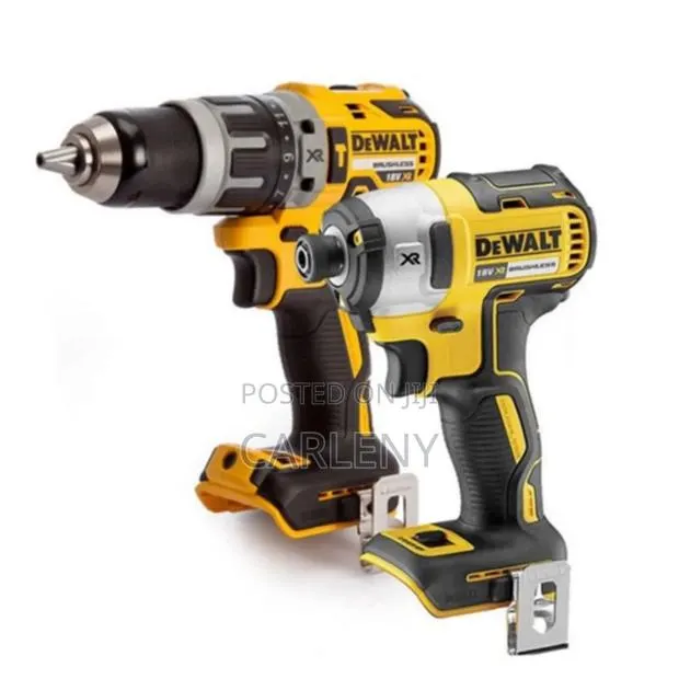 Dewalt Drill / Impact Driver Combo Atomic 20V Max System · Photo 1