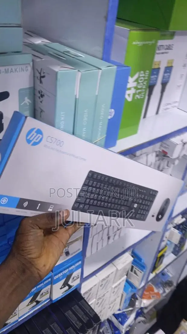 Hp Cs700 Wireless Keyboard and Mouse · Photo 1