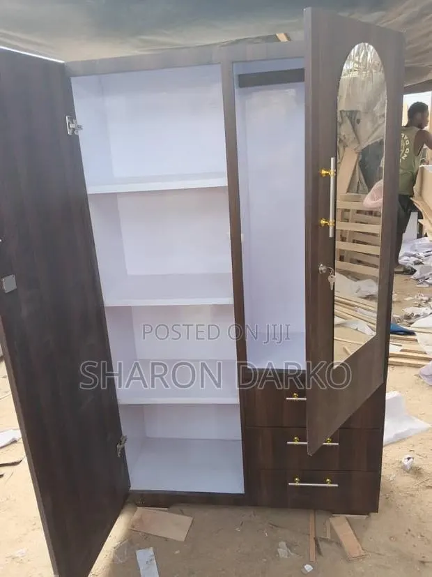 Storage Wardrobe · Photo 1