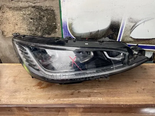 Lincoln Aviator 2026 Headlight · Photo 1