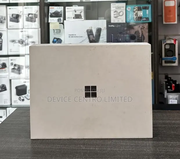 New Microsoft Surface Laptop 16GB Qualcomm Snapdragon X Plus SSD 256GB · Photo 1