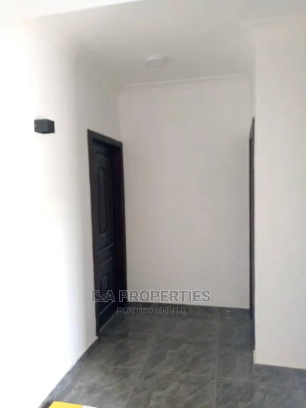 2bdrm Apartment in E a Properties, Frafraha for Rent · Photo 1