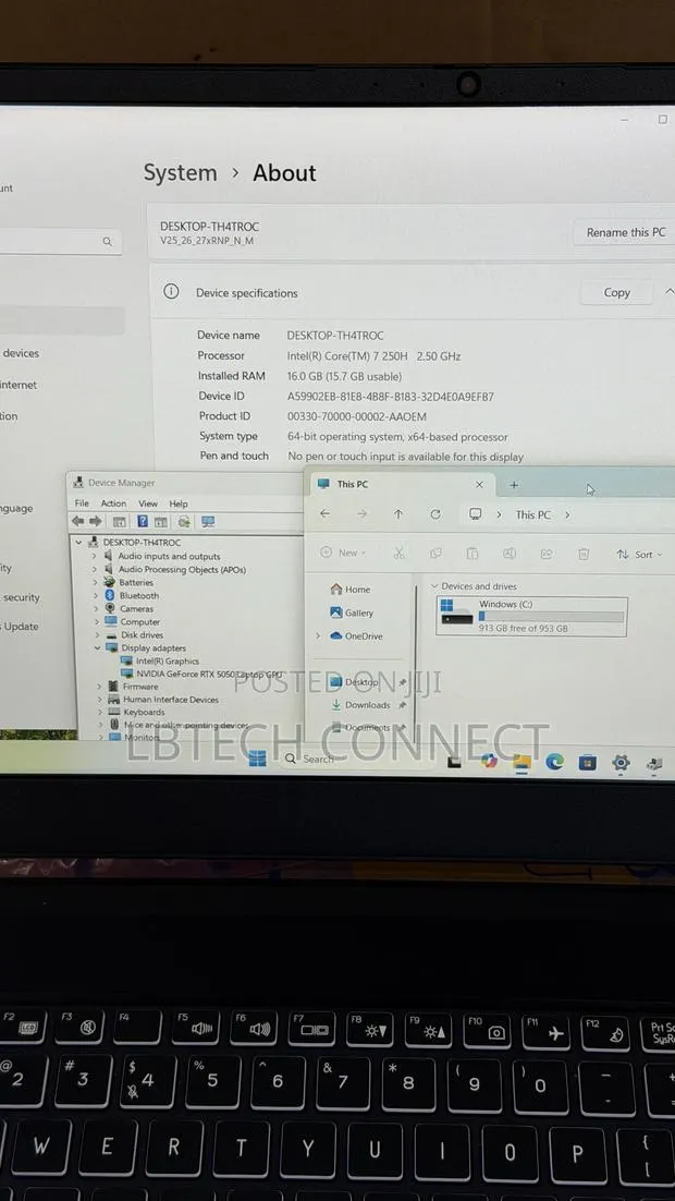 New Laptop Clevo W370 16GB Intel Core 7 SSD 1T · Photo 1