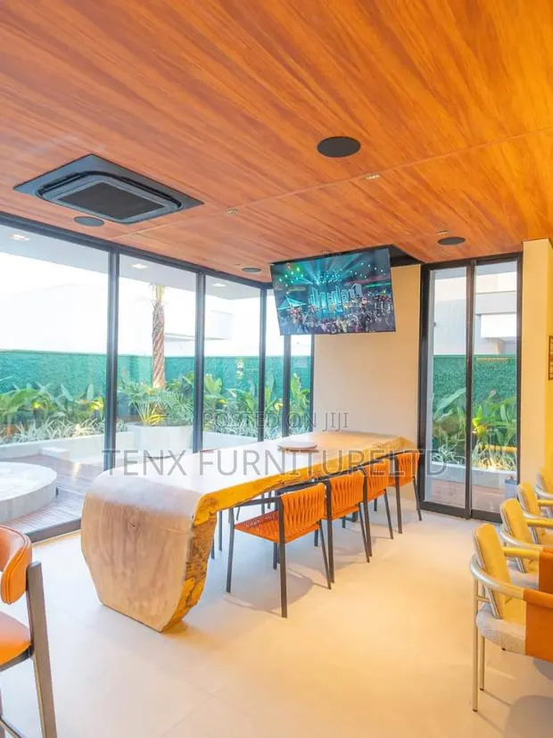 We Design Various Spaces Kitchen/Living Room Bedroom · Photo 1