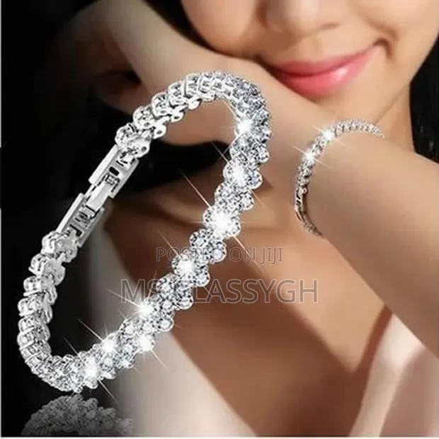 Fashion Bracelet for Women Crystal Gold Color Silver Color B · Photo 1
