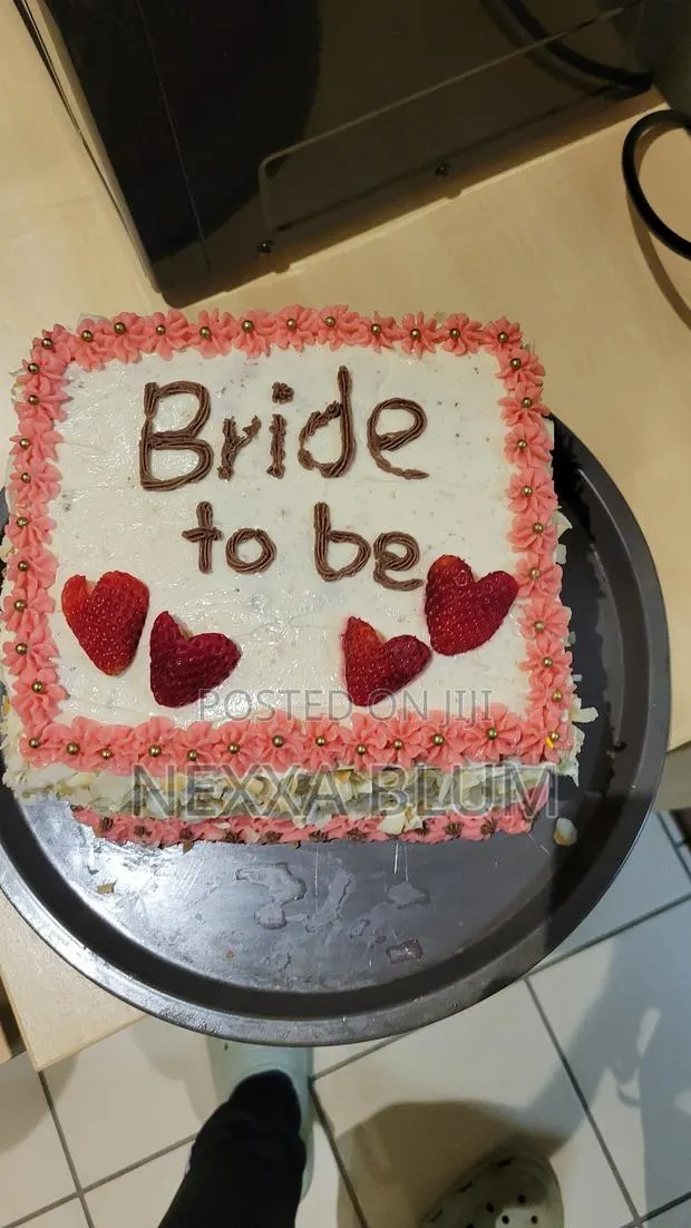 Celebratory Cake · Photo 1