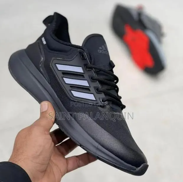 Adidas Sports Wear · Photo 1