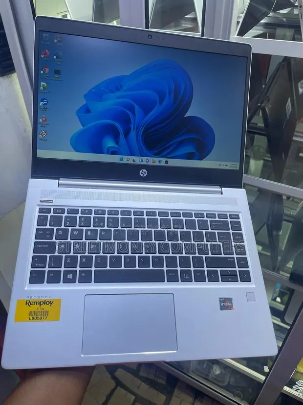 Laptop HP ProBook 445R G6 8GB AMD Ryzen 5 SSD 256GB · Photo 1