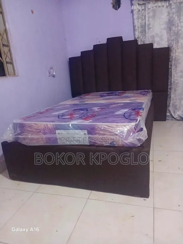 Executive King Size Bed Is Available · Photo 1
