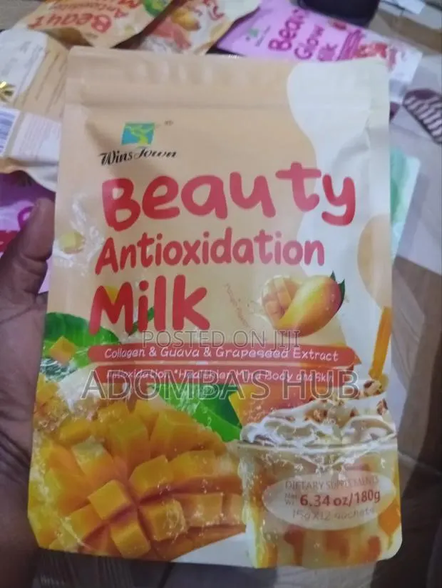 Win Town Glow Anti-aging Collagen Beauty Milk Drink · Photo 1