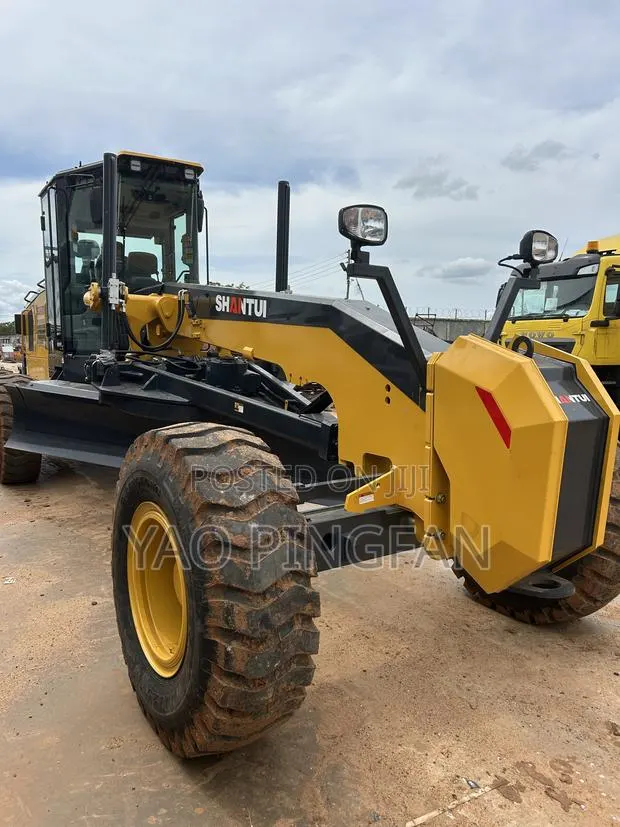 Motor Grader · Photo 1