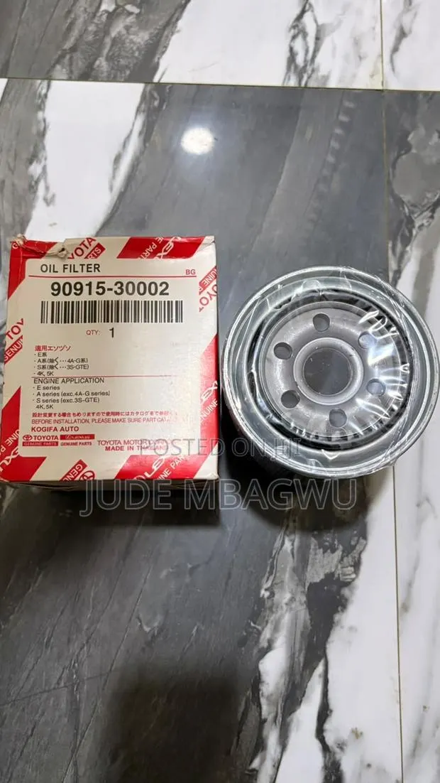 Toyota 90915-30002 Oil Filter Sub-Assembly · Photo 1