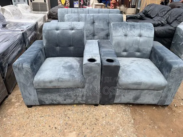 Comfortable 7 Seater Sofa Set · Photo 1